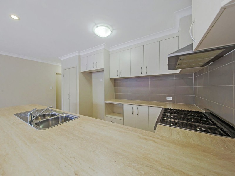 4 Begonia Court, Wynnum West QLD 4178