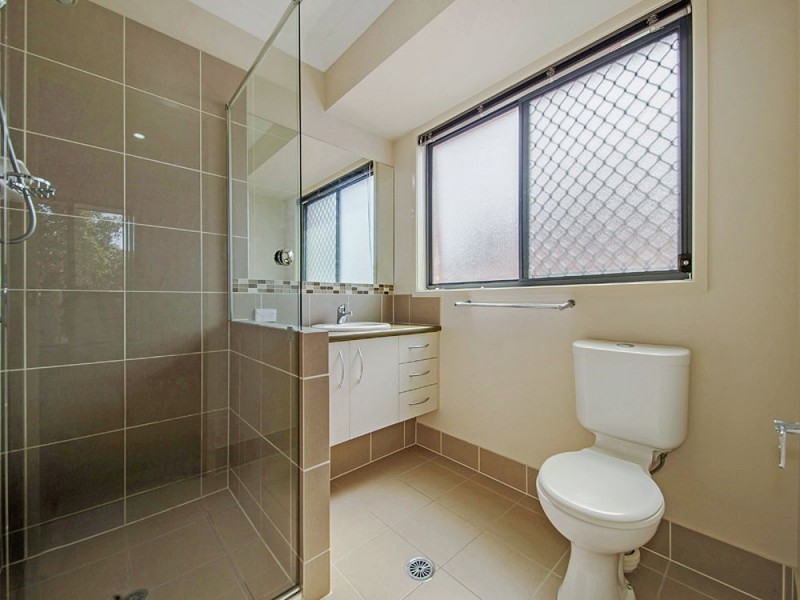 4 Begonia Court, Wynnum West QLD 4178