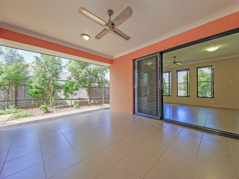 4 Begonia Court, Wynnum West QLD 4178