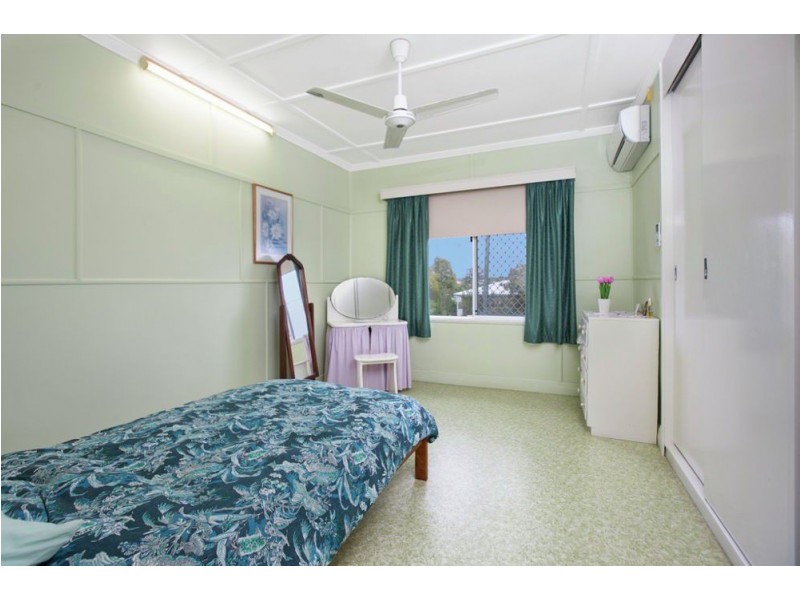 13 Haylock Street, Wynnum QLD 4178