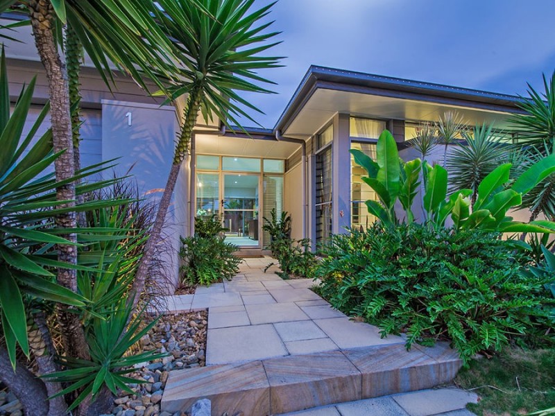 1 Franklin Street, Wakerley QLD 4154