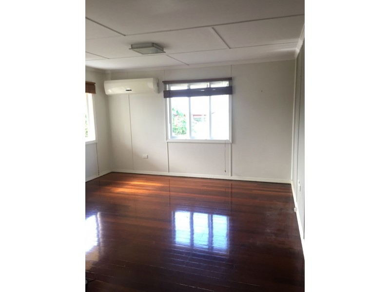 17 Claymeade Street, Wynnum QLD 4178