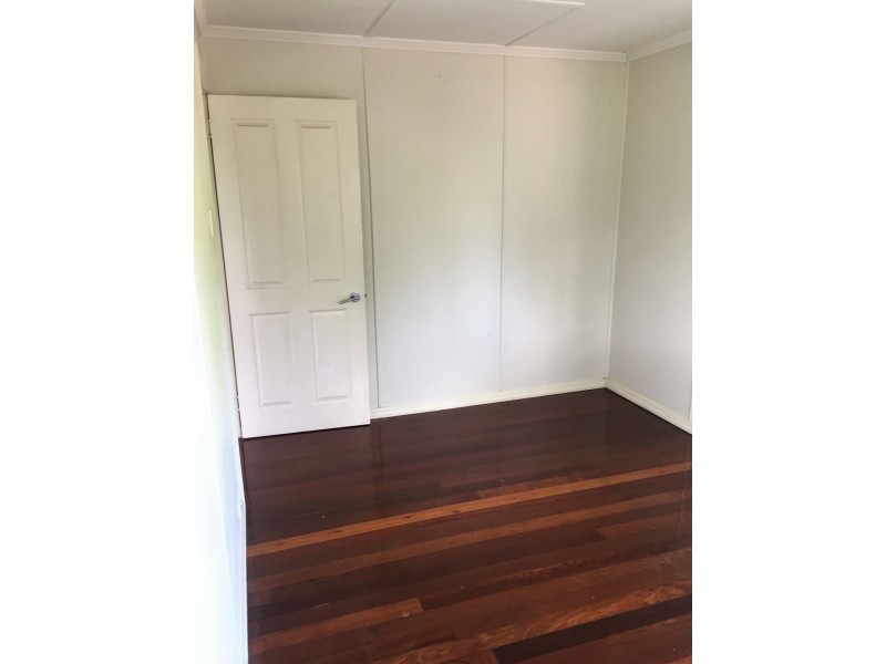17 Claymeade Street, Wynnum QLD 4178