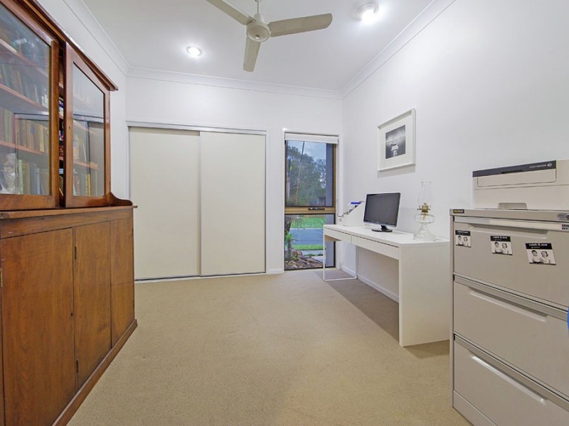 11 Mossvale Drive, Wakerley QLD 4154