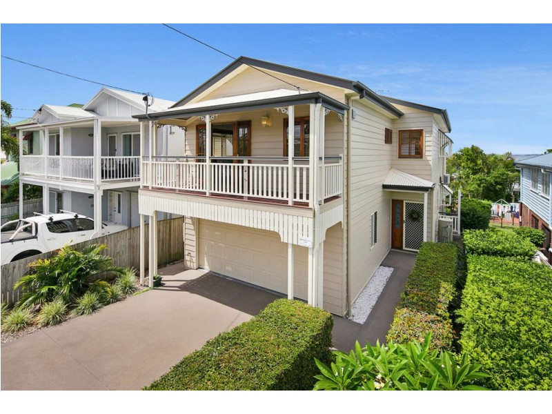 14 Melville Tce, Wynnum QLD 4178