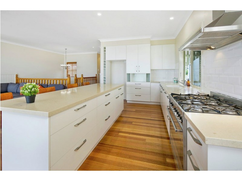 14 Melville Tce, Wynnum QLD 4178