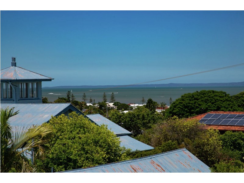 14 Melville Tce, Wynnum QLD 4178