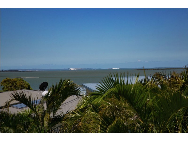 14 Melville Tce, Wynnum QLD 4178