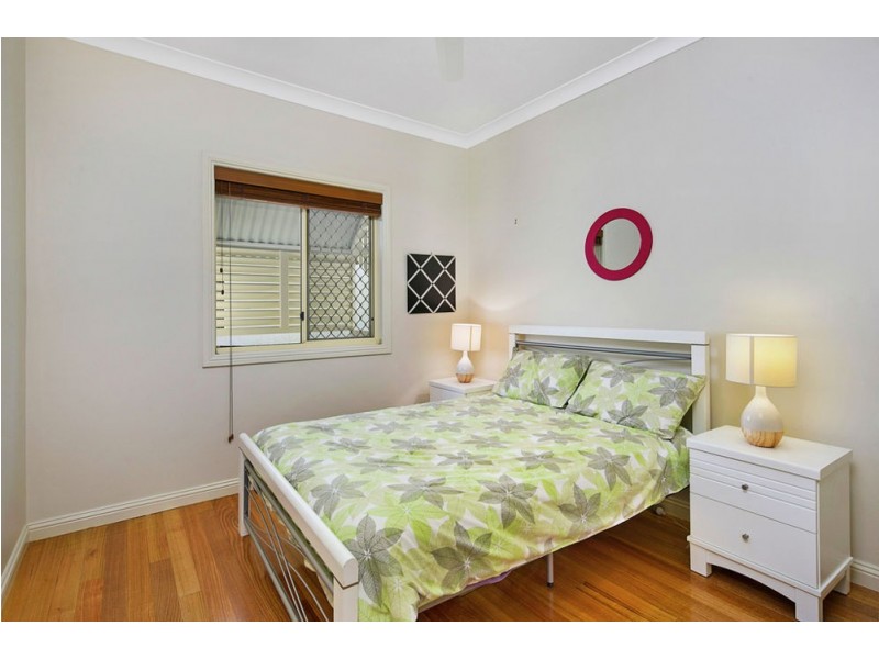 14 Melville Tce, Wynnum QLD 4178