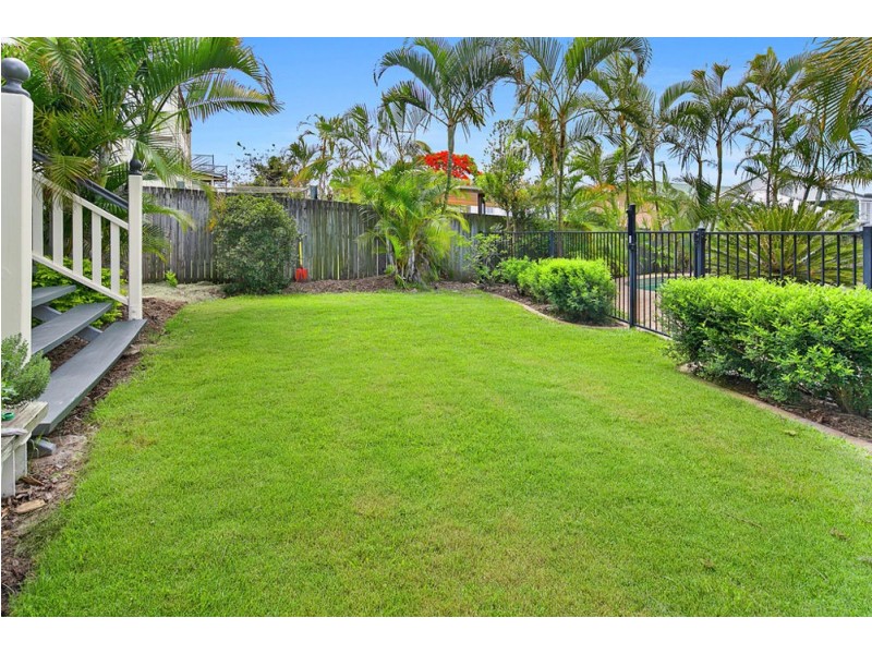 14 Melville Tce, Wynnum QLD 4178