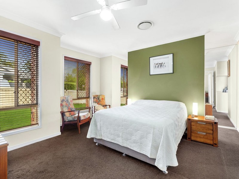 53 Senden Crescent, Manly West QLD 4179