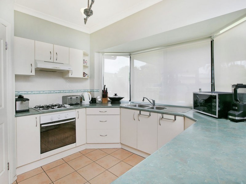 114 Worthing Street, Wynnum QLD 4178