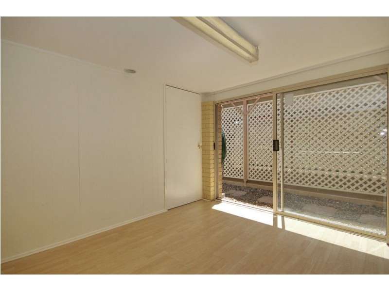 20 McCurley Street, Wynnum West QLD 4178