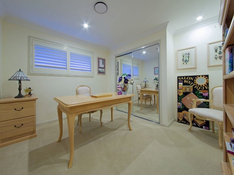 1 Pennington Street, Wakerley QLD 4154