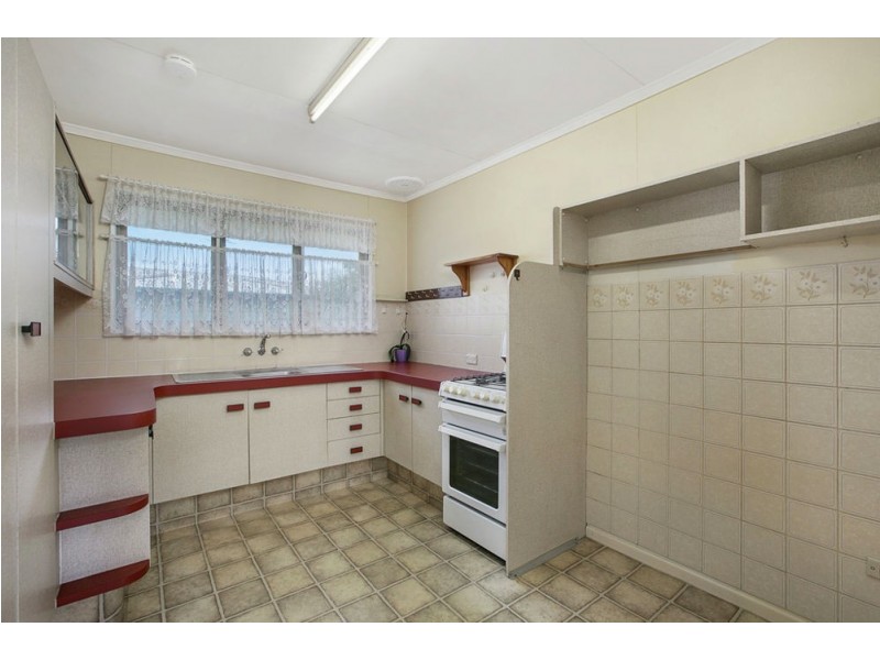 16 Gateway Street, Wynnum West QLD 4178