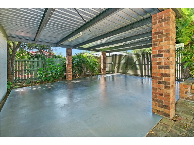 35 Wondall Rd, Wynnum West QLD 4178