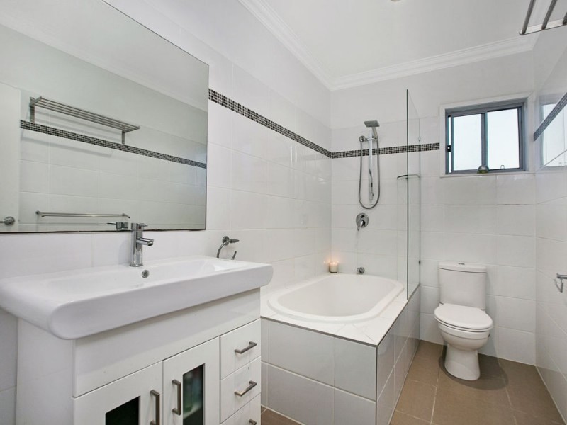 35 Bonniebrae Street, Wynnum West QLD 4178