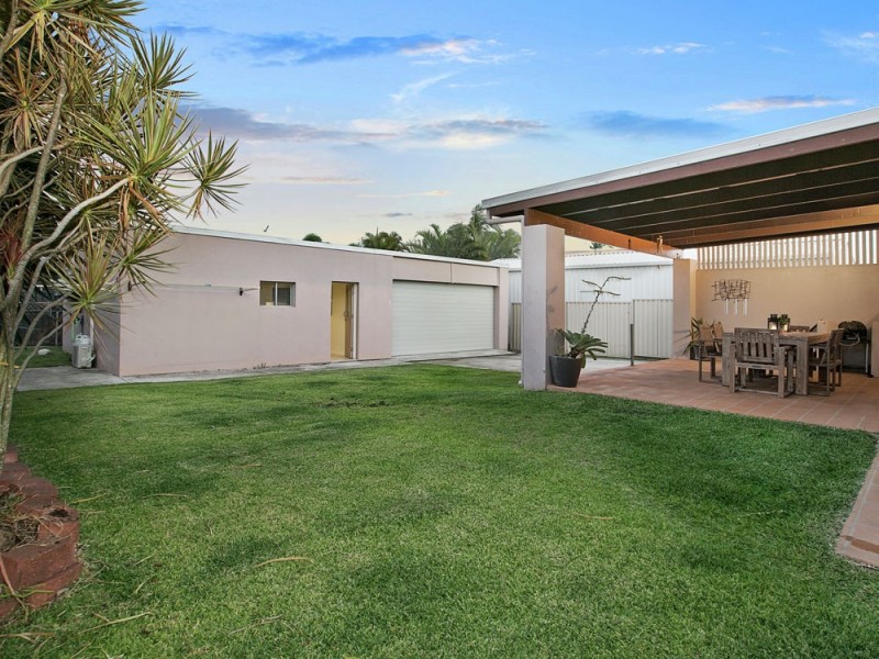 35 Bonniebrae Street, Wynnum West QLD 4178