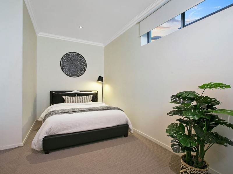 35 Bonniebrae Street, Wynnum West QLD 4178