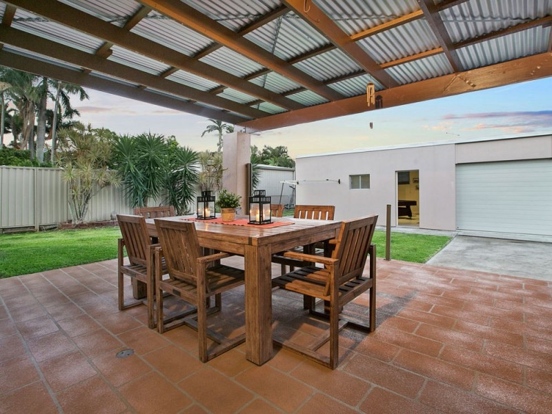 35 Bonniebrae Street, Wynnum West QLD 4178