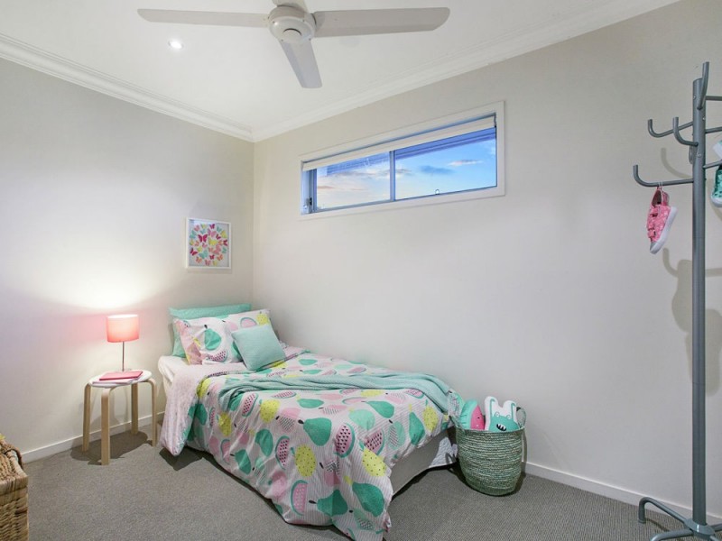 35 Bonniebrae Street, Wynnum West QLD 4178