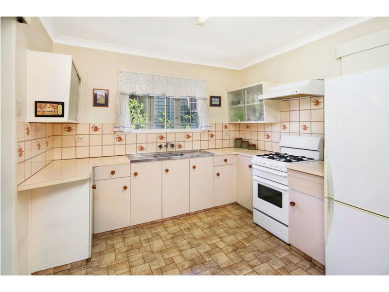 25 Brentnall Street, Norman Park QLD 4170