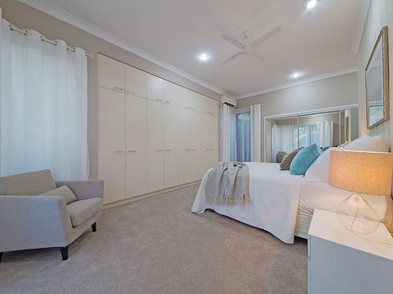 2 Hepburn Close, Wakerley QLD 4154