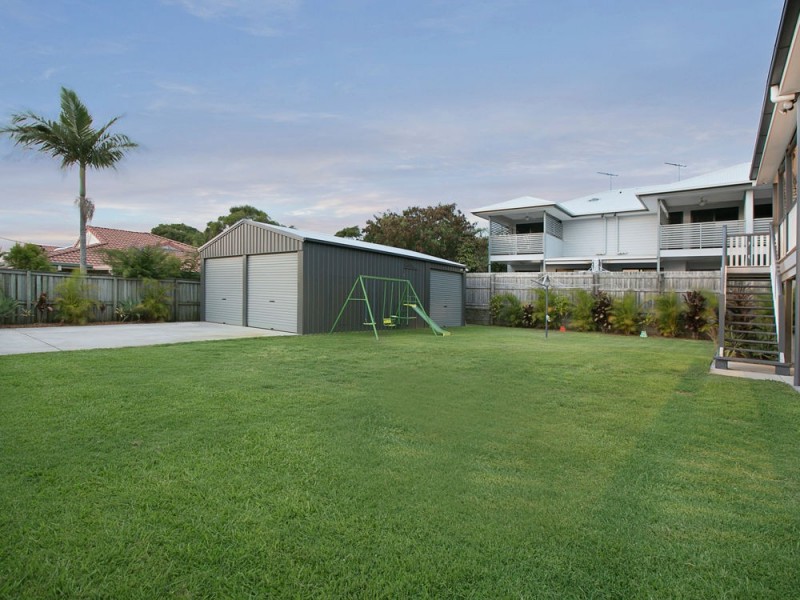 43 Emsworth Street, Wynnum QLD 4178