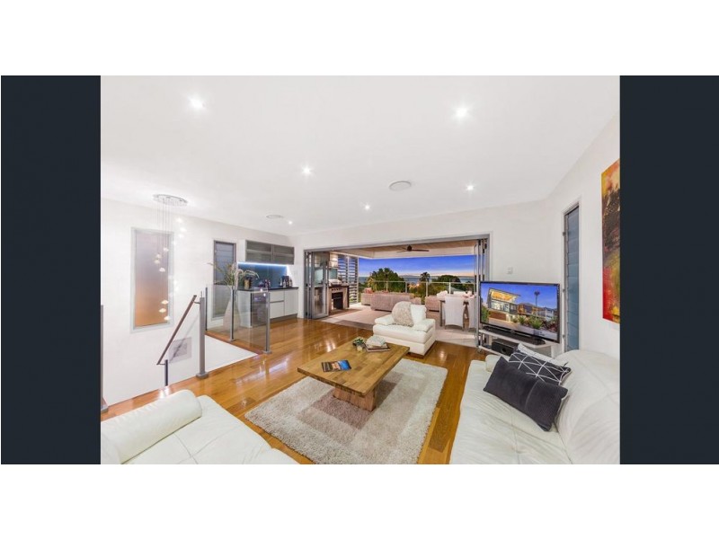 38 Akonna Street, Wynnum QLD 4178