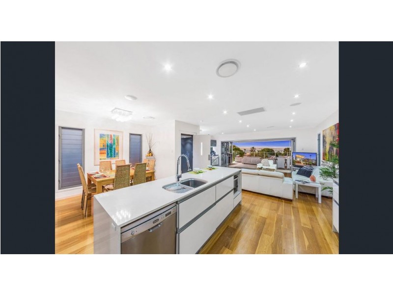 38 Akonna Street, Wynnum QLD 4178