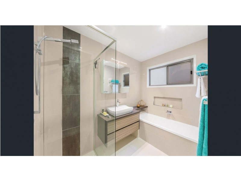 38 Akonna Street, Wynnum QLD 4178