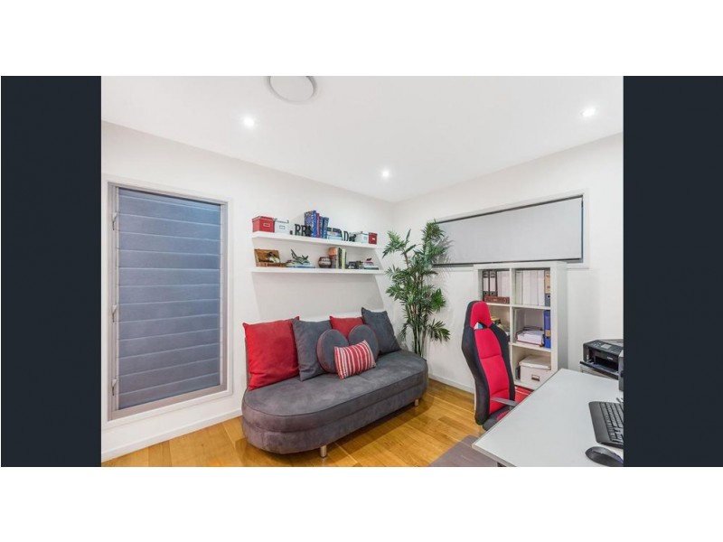 38 Akonna Street, Wynnum QLD 4178