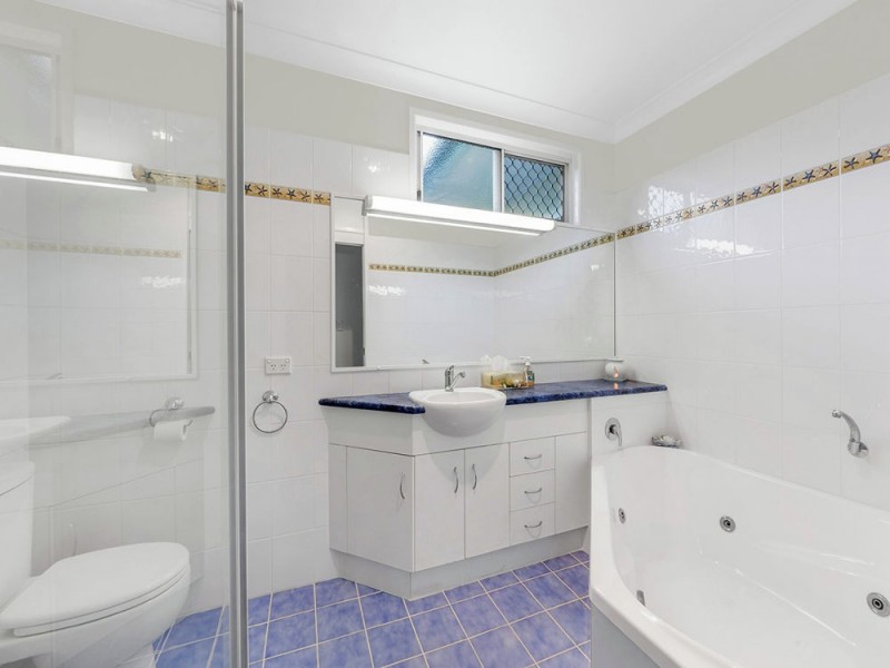115 Greta Street, Manly West QLD 4179