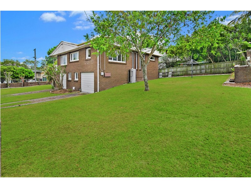 16 Nevis St, Manly West QLD 4179