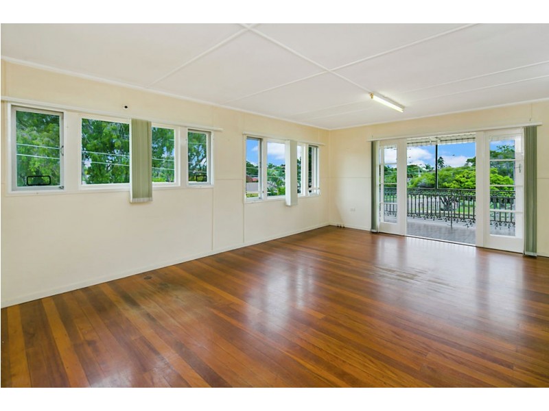 16 Nevis St, Manly West QLD 4179