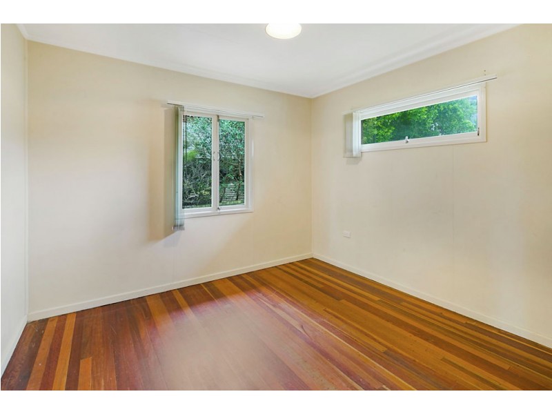 16 Nevis St, Manly West QLD 4179