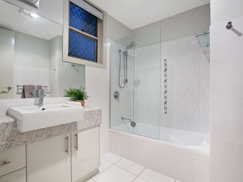 44 Buderim Street, Manly QLD 4179