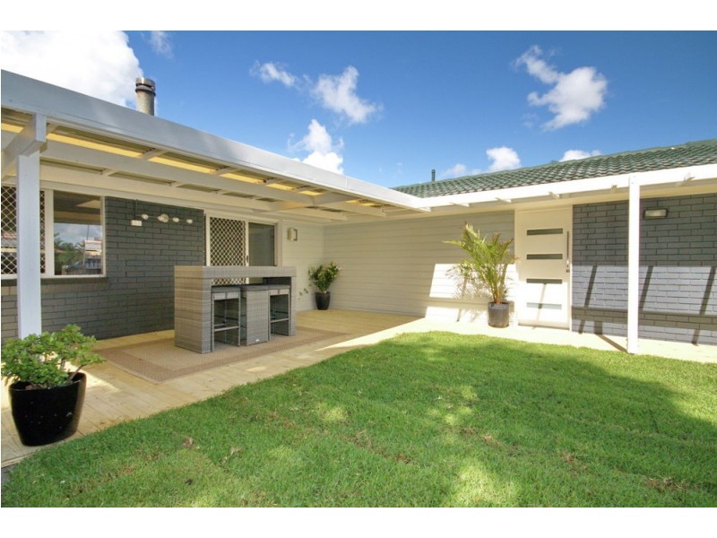 6 Jobs Place, Manly West QLD 4179