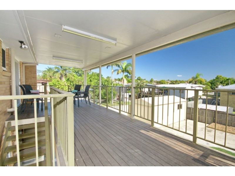 12 Leadale St, Wynnum West QLD 4178
