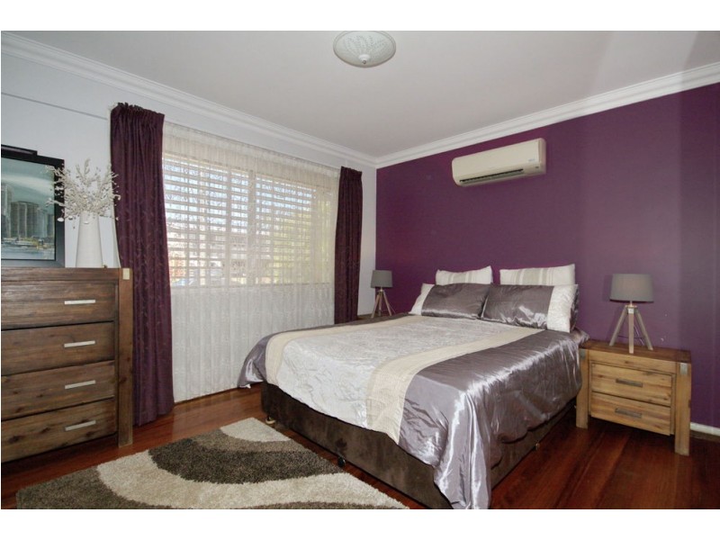 12 Leadale St, Wynnum West QLD 4178