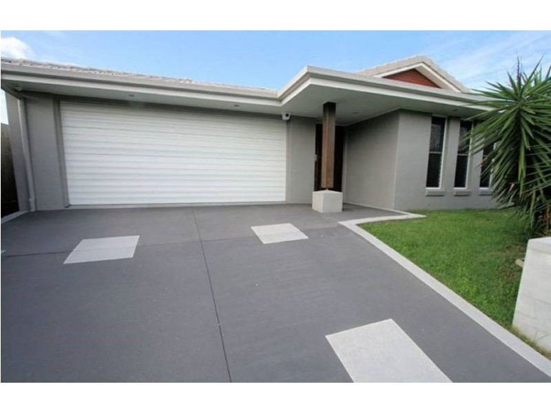 17 Olsen Street, Wakerley QLD 4154