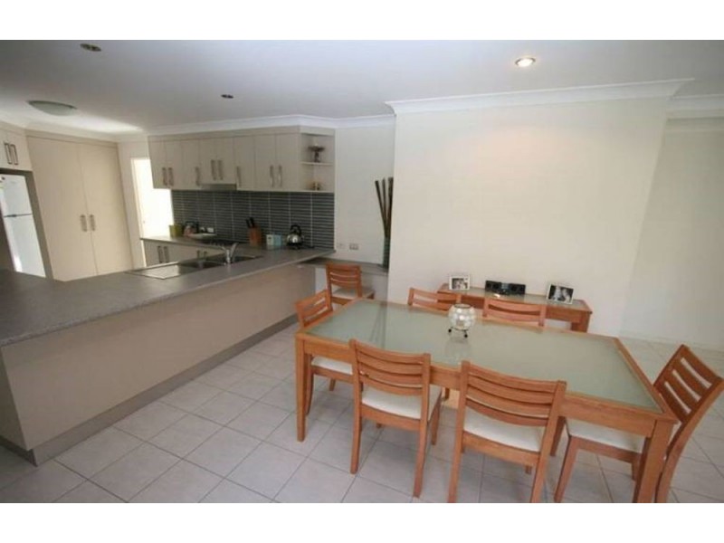 17 Olsen Street, Wakerley QLD 4154
