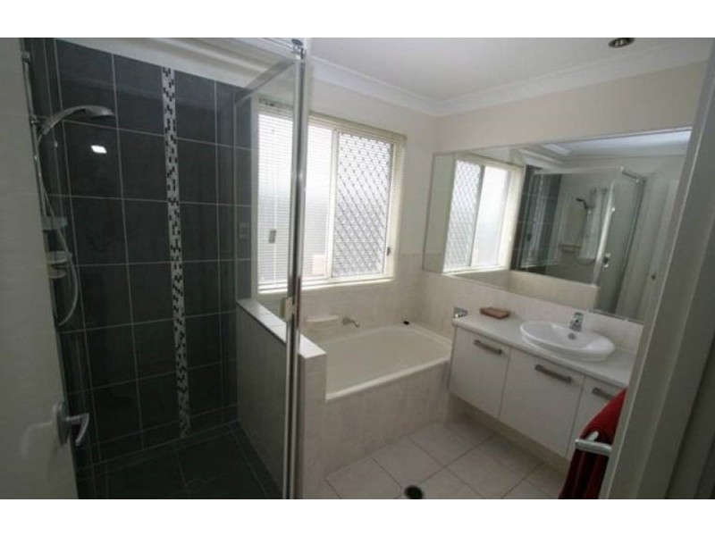 17 Olsen Street, Wakerley QLD 4154