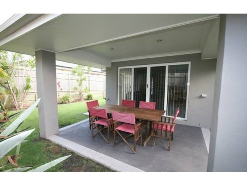 17 Olsen Street, Wakerley QLD 4154
