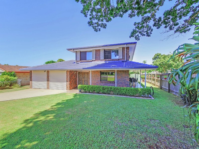 17 Catamaran Street, Manly West QLD 4179