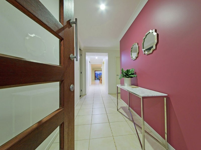 43 Higgs Circuit, Wynnum West QLD 4178