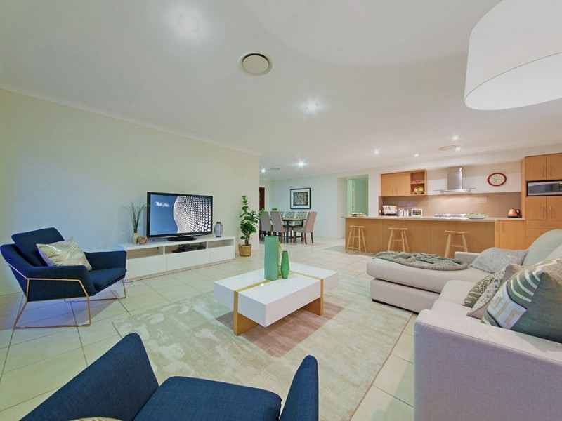 43 Higgs Circuit, Wynnum West QLD 4178