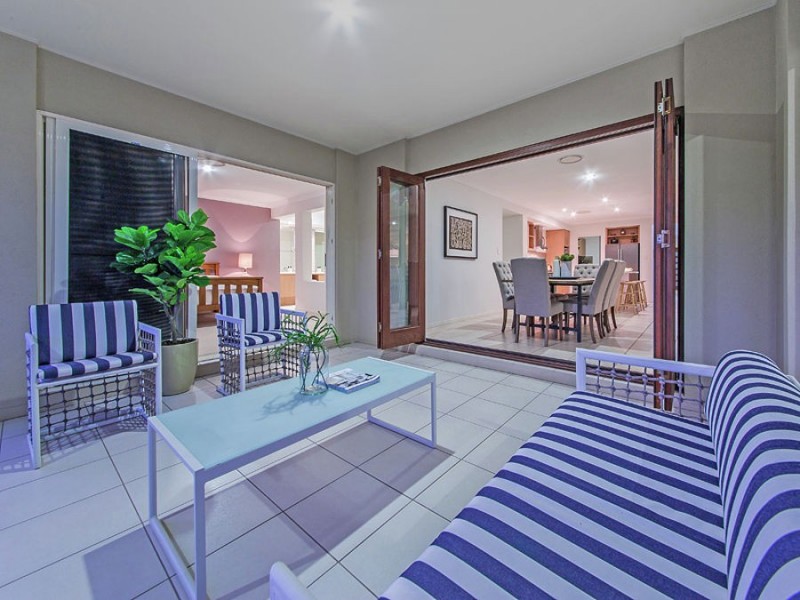 43 Higgs Circuit, Wynnum West QLD 4178