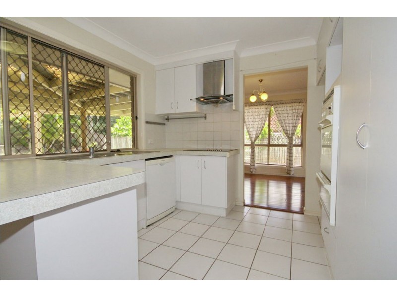 21 Webber Place, Wynnum West QLD 4178