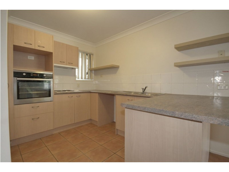 5 Rene Ct, Wynnum QLD 4178